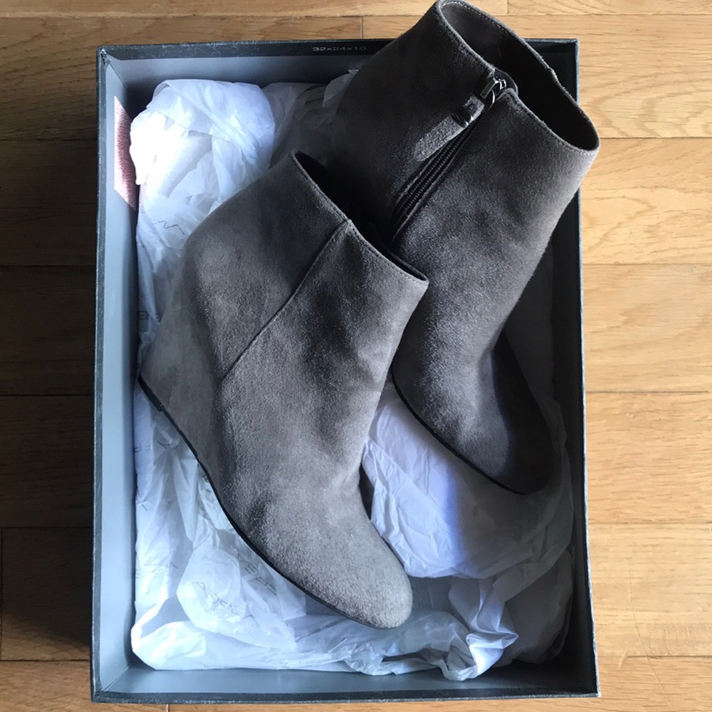 Via Spiga Harrison heeled booties